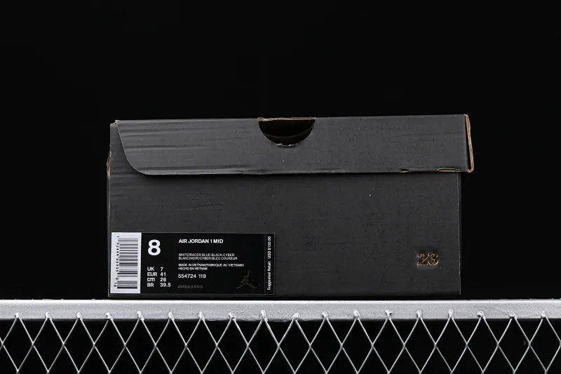All categories Air Jordan Jordan series basketball shoes Air Jordan 1 Mid Air Jordan 1 Mid SE AJ1 Joe 1 mid-top cultural basketball shoes 554724-119